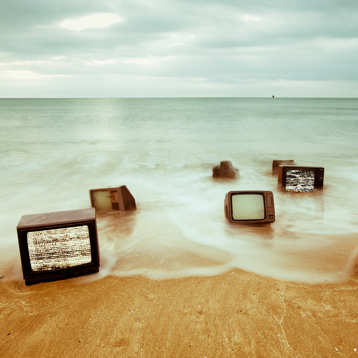Television Project No. 07 — Undertow — photograph by Xavier Arnau